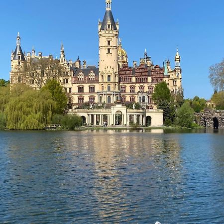 Stilvolle Ferienwohnung In Der Naehe Von Schwerin Dummer المظهر الخارجي الصورة