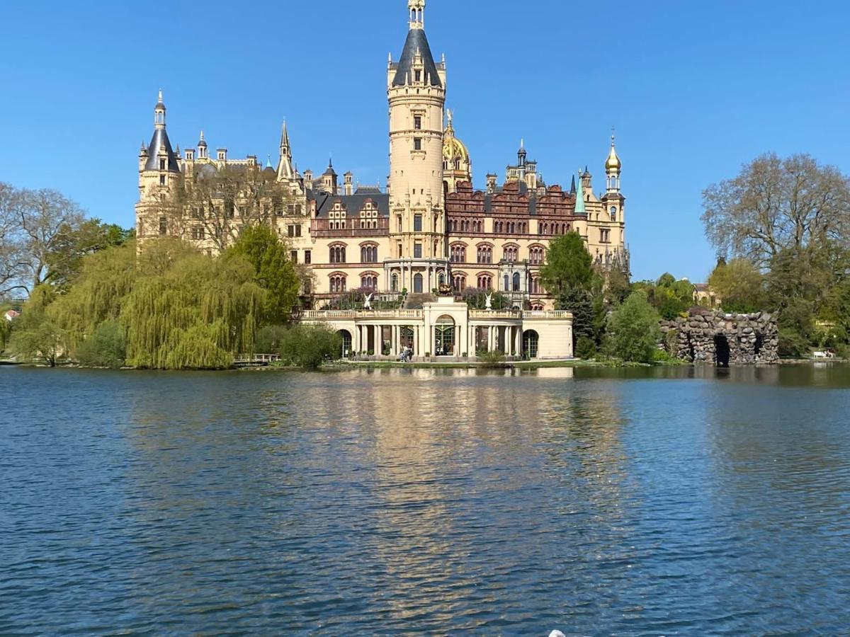 Stilvolle Ferienwohnung In Der Naehe Von Schwerin Dummer المظهر الخارجي الصورة